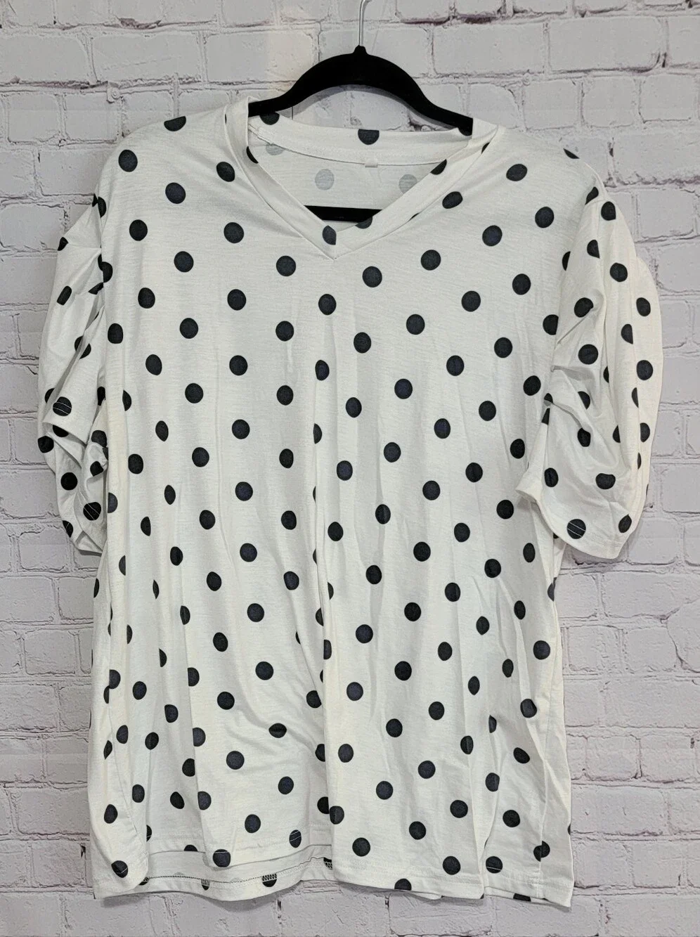 Polka Dot V-Neck Puff Sleeve Top - White/Black XL - Picture 1 of 3